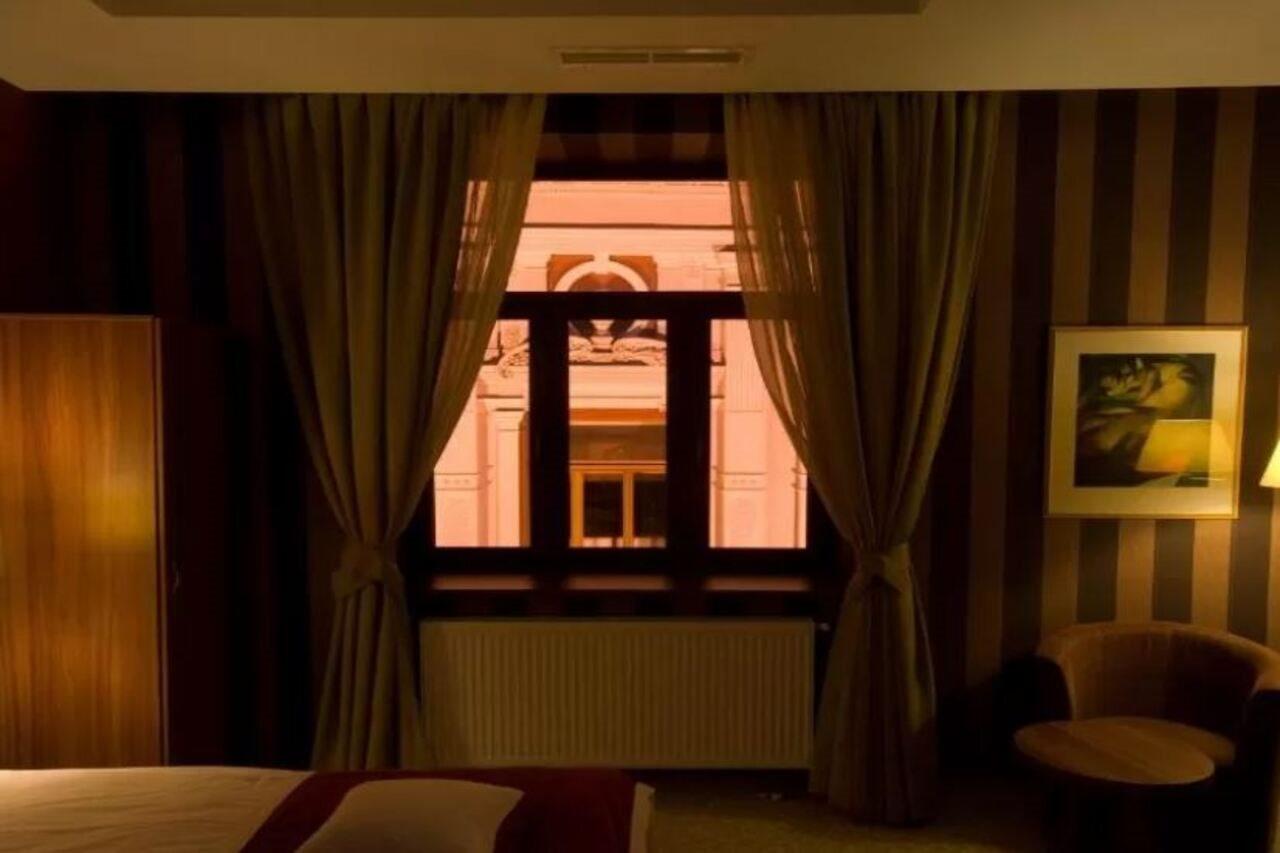 Hotel Gott Braşov Buitenkant foto