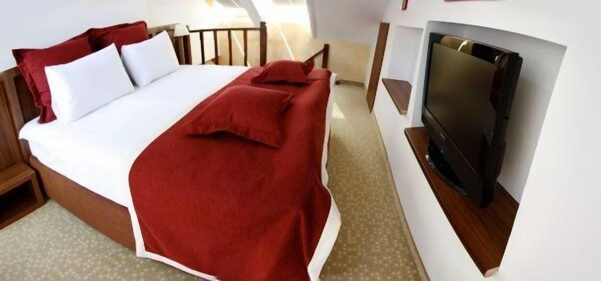 Hotel Gott Braşov Buitenkant foto