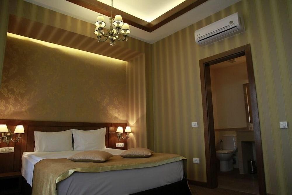 Hotel Gott Braşov Buitenkant foto