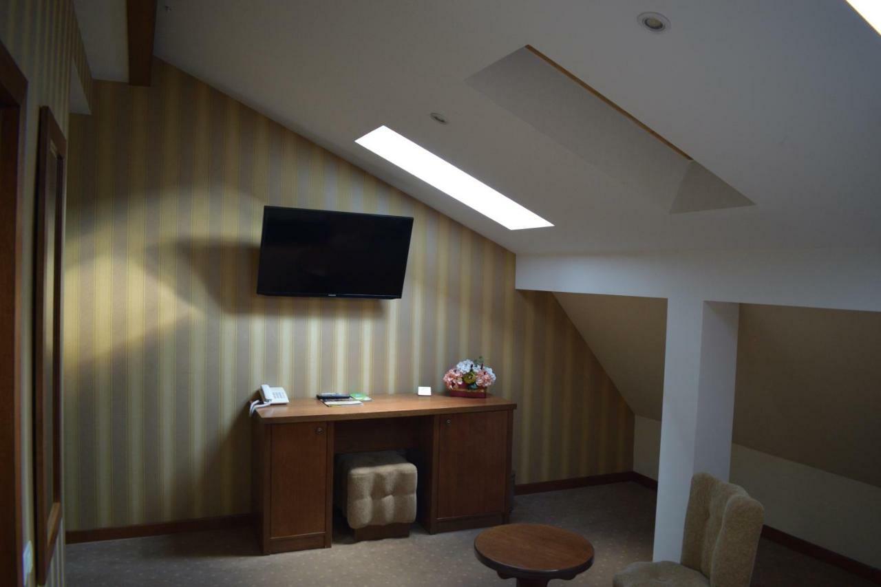 Hotel Gott Braşov Buitenkant foto